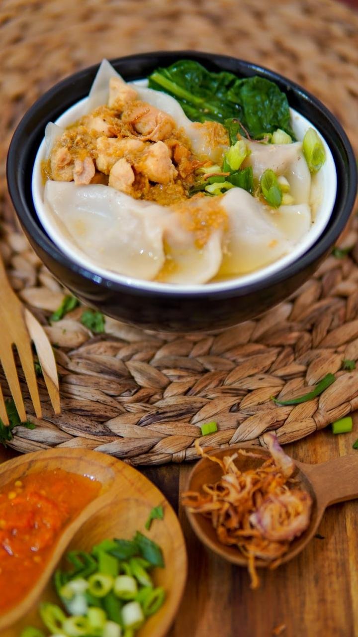 Pangsit kuah  --- 14,000